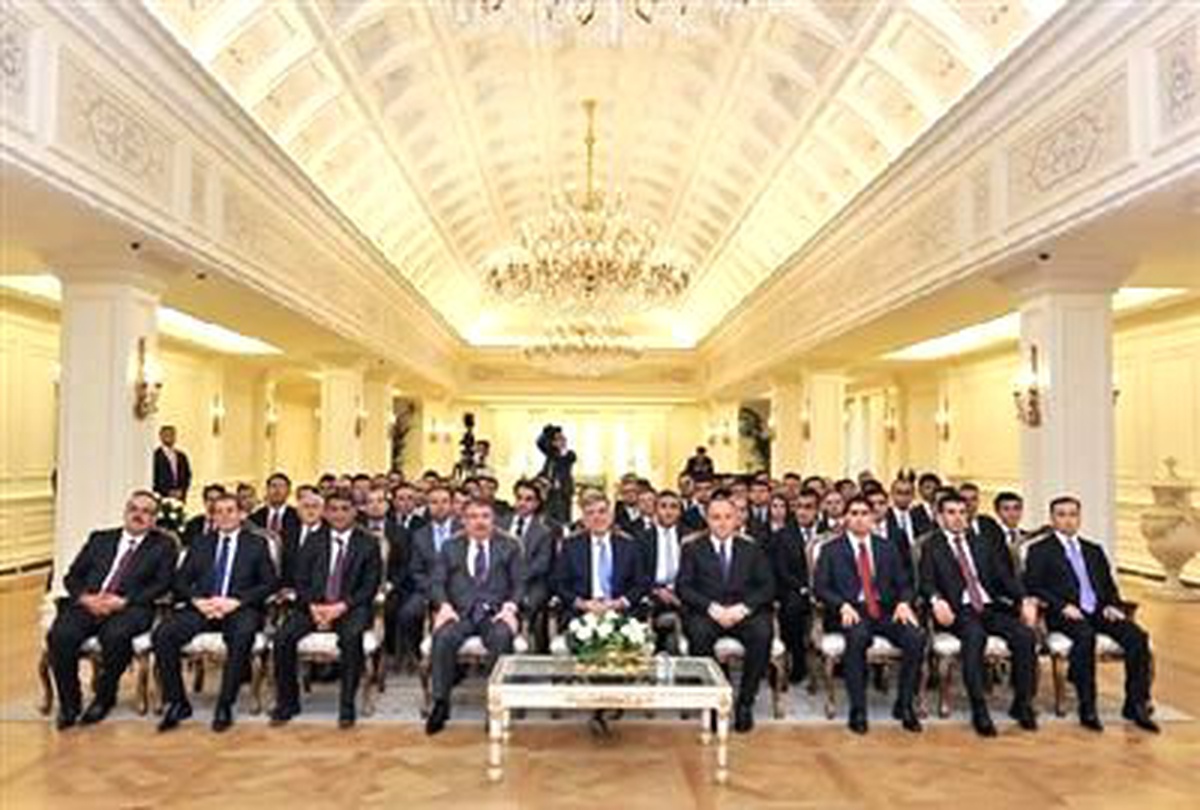 Cumhurbaşkanı Gül, İçişleri Bakanı İdris Naim Şahin ve Beraberindeki 97.Dönem Kaymakam Adaylarını...