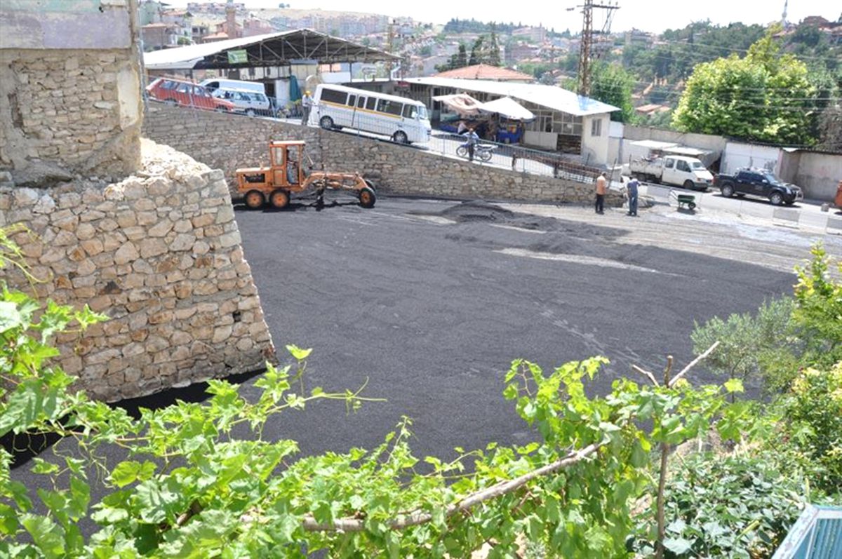 Demirci Belediyesi Asfalt Çalışmalarını Sürdürüyor