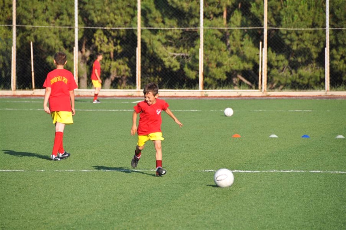 Demirci\'de Geleceğin Sporcu Gençleri Yetişiyor