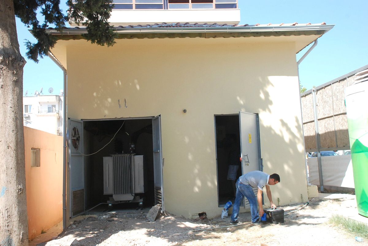 Didim\'de Trafo Patladı