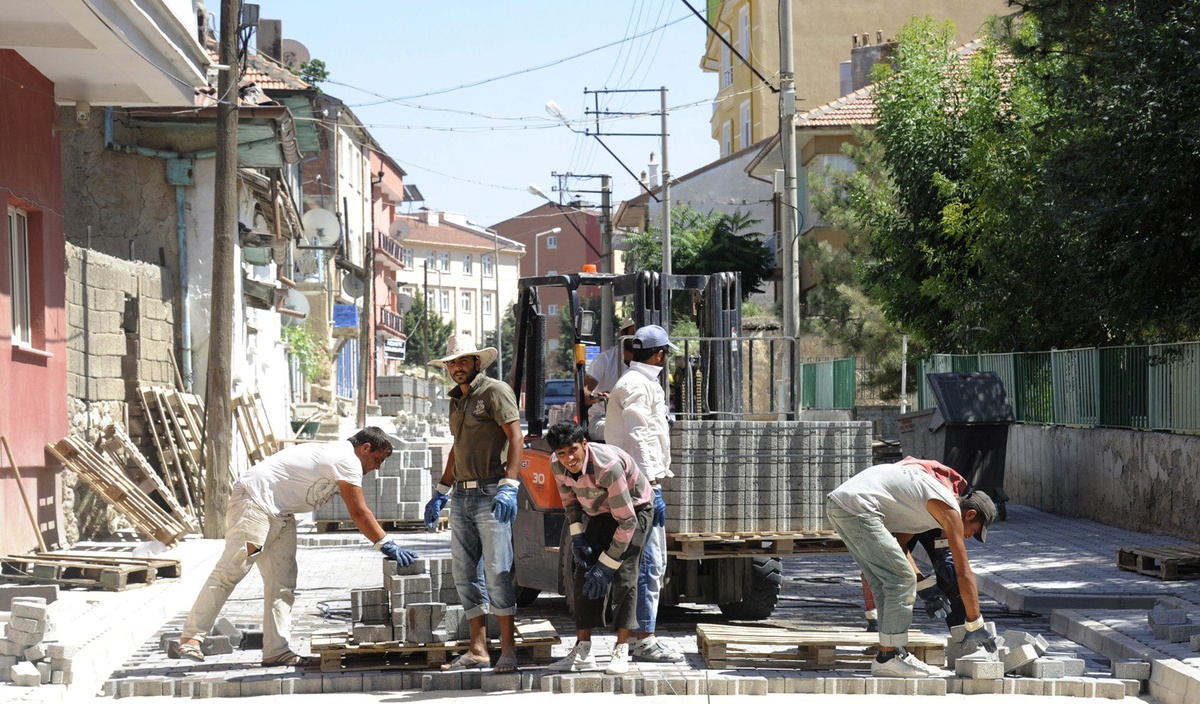 Eski Hükümet Caddesi Parke Taşı ile Kaplanıyor