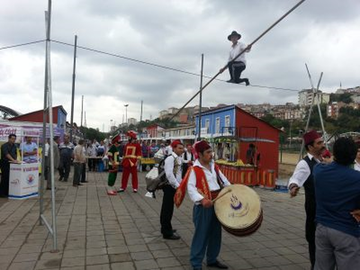 Gidelim Serv-i Revanım Yürü Sadabad\'e