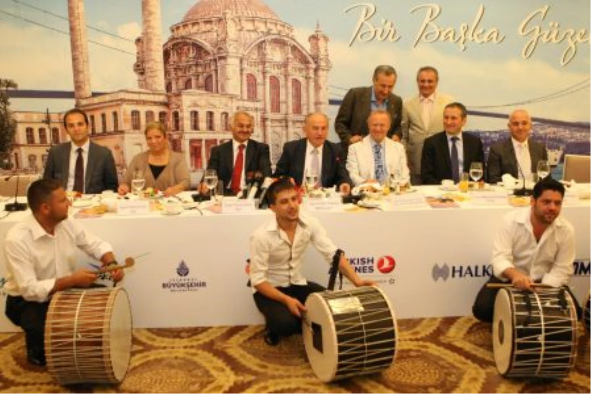 İstanbul\'da Ramazan Bir Başka Güzel"