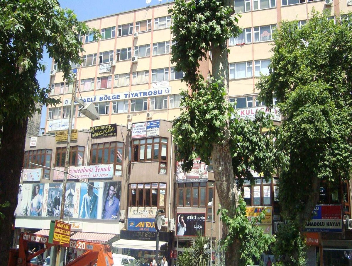 İzmit Belediyesi\'nden 27 Adet Satılık Büro