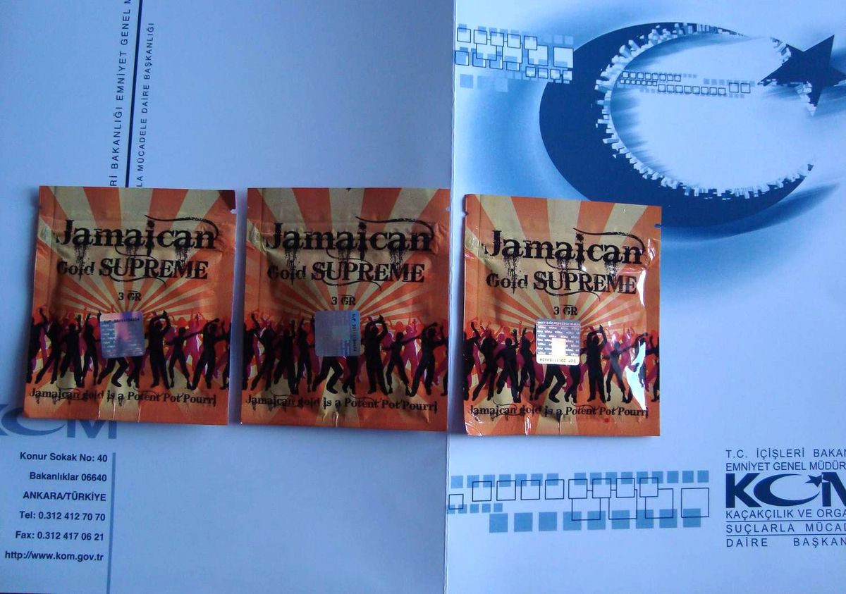 Kocaeli\'de 250 Paket Bonzai Ele Geçirildi