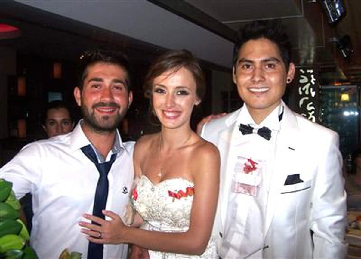 Kolombiyalı Damat ile Bandırma\'da Dünya Evine Girdi