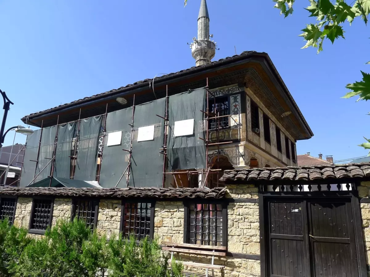 Makedonya\'daki Alaca Camii Türkiye\'den Destek Bekliyor
