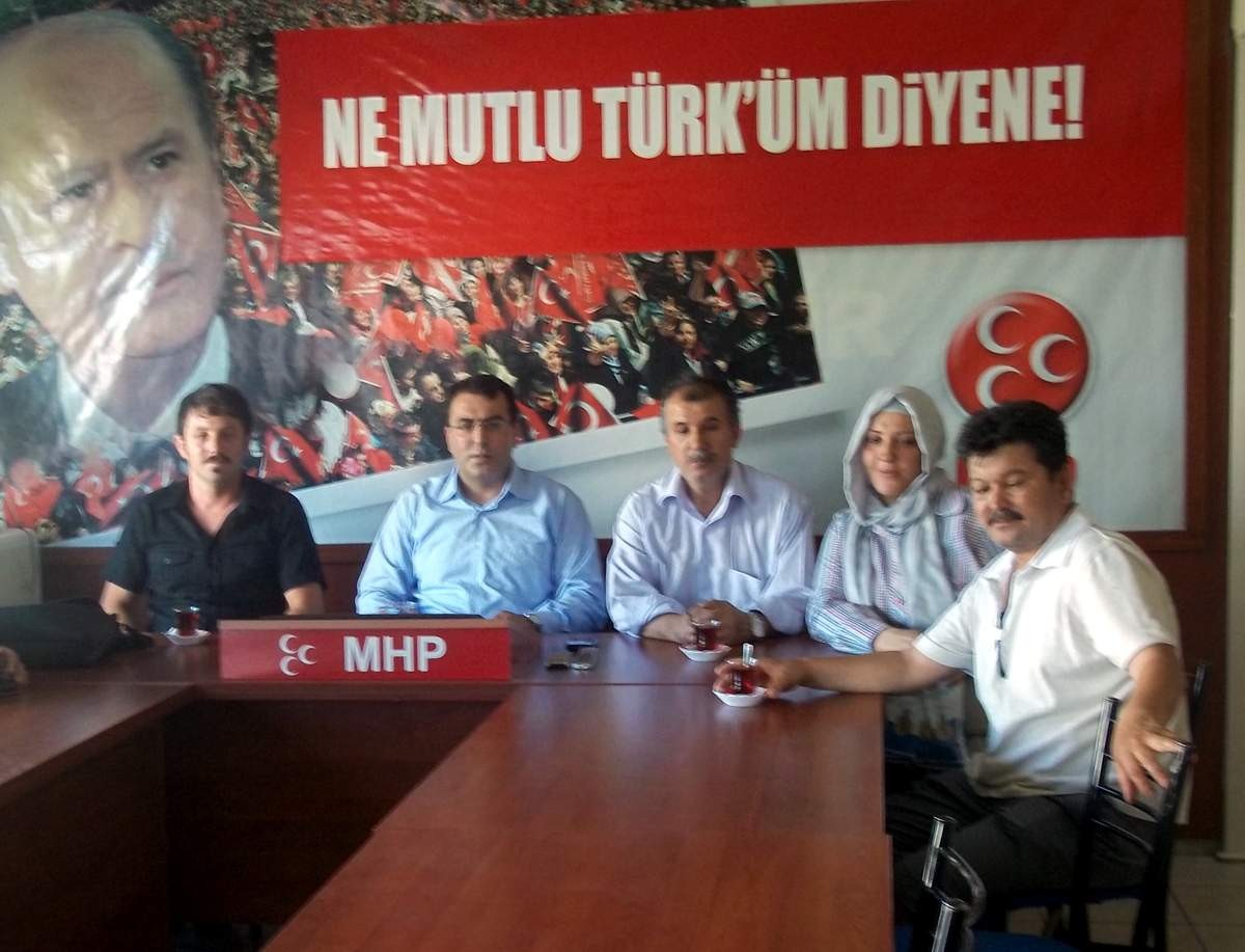 Okul Kantincileri Derneği MHP Eskişehir İl Teşkilatını Ziyaret Etti