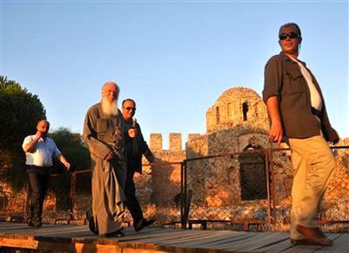 Patrik Bartholomeos, Alanya\'da Kiliseleri Ziyaret Etti