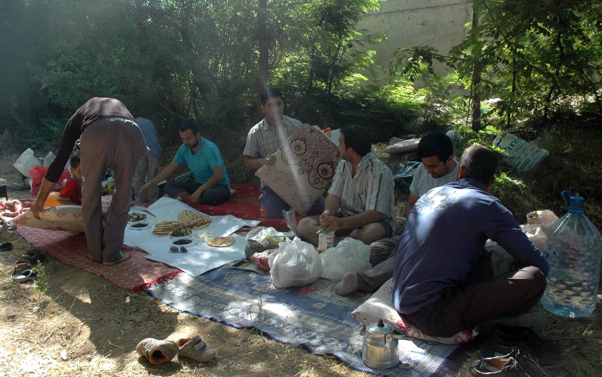 Ramazan Öncesi Van Gölü Sahillerine Akın