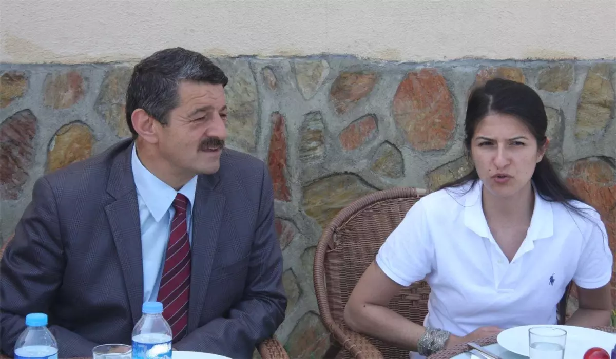 Serap Güler Bartın Belediye Başkanı'nı Ziyaret Etti.