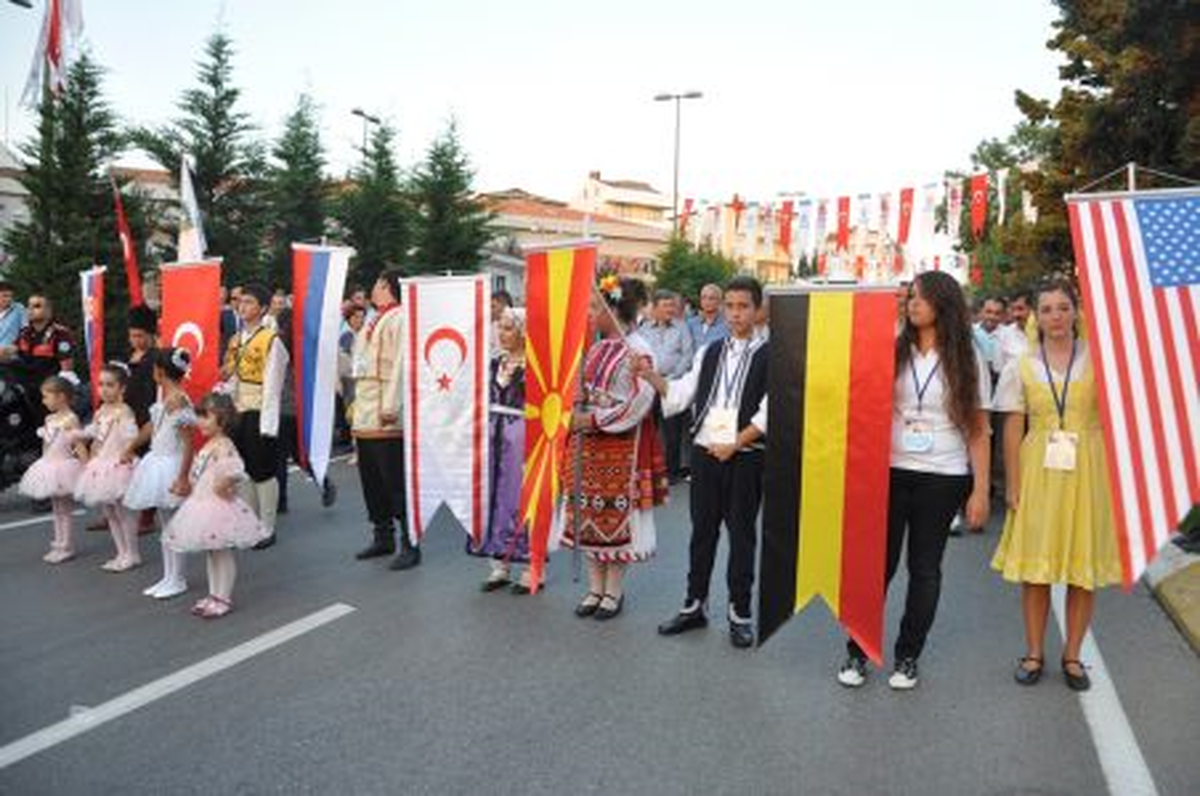 Silivri\'de Dünya Kültürleri Bir Arada