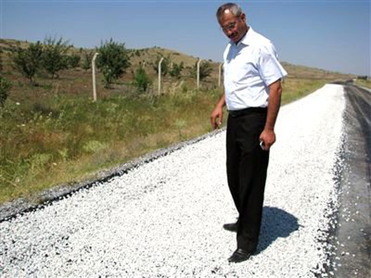 Sorgun\'da Asfalt Çalışmaları Sürüyor