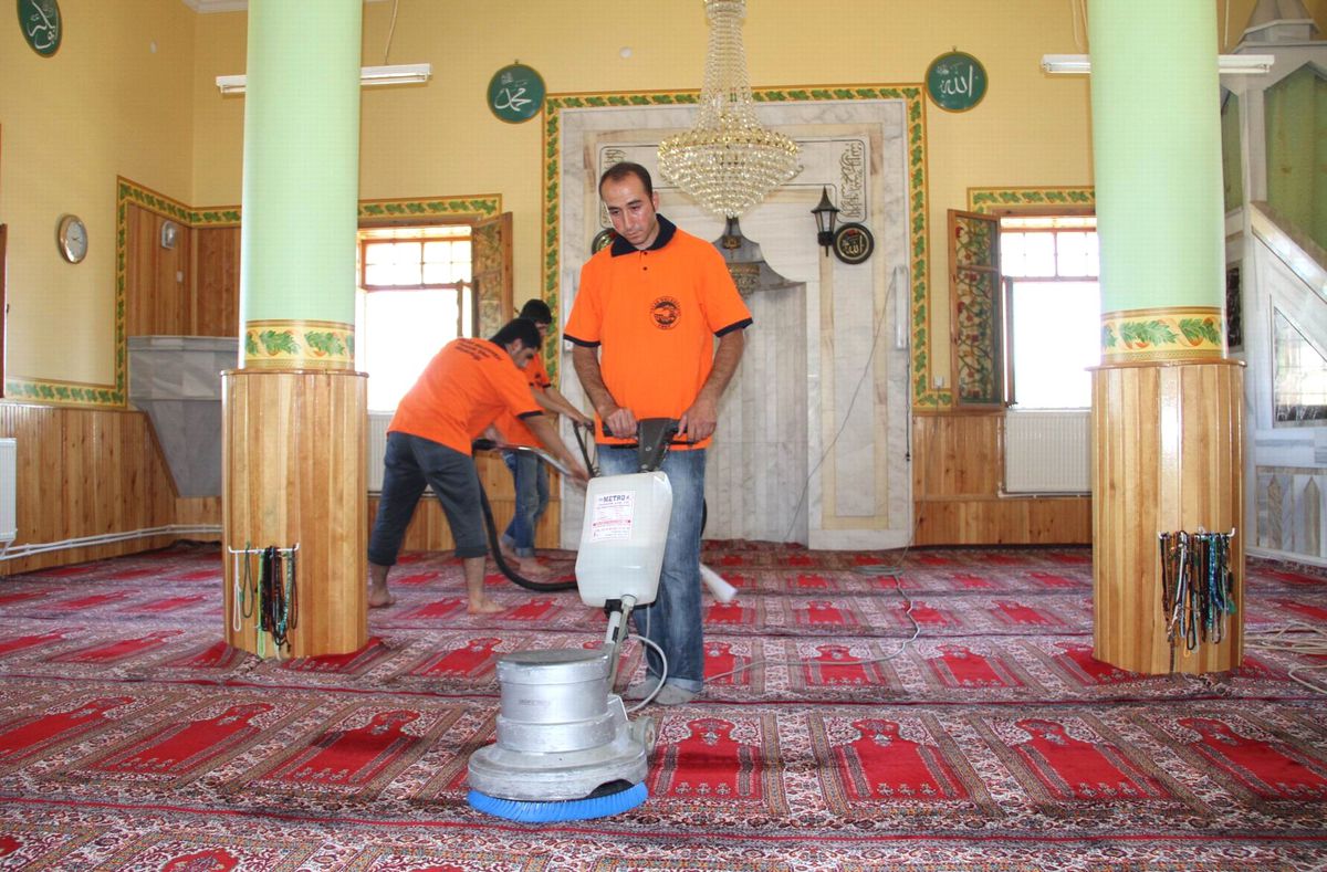 Talas Belediyesi Camilerde Ramazan Temizliği Yaptı