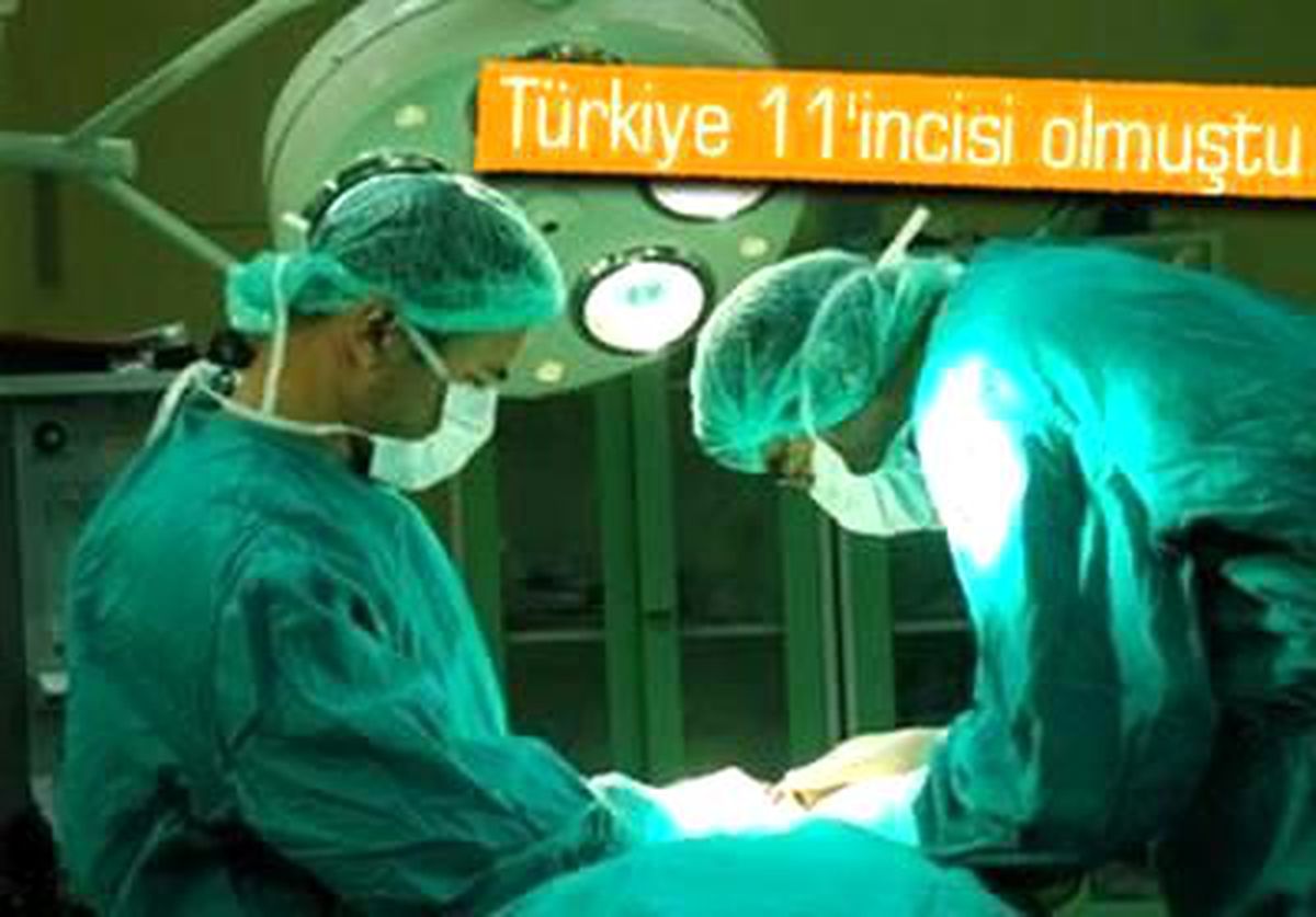 Tarihe Geçen Ameliyatta İki Türk