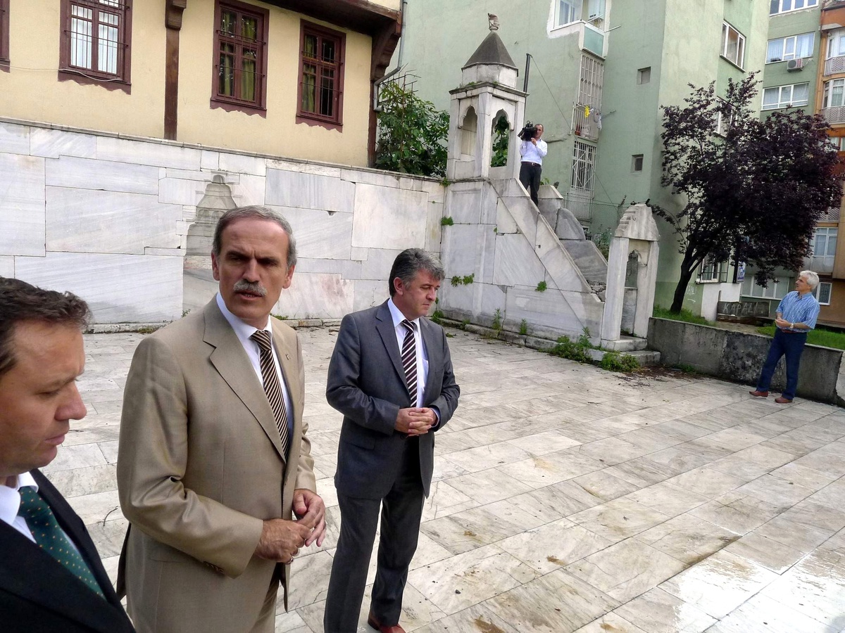Tarihi Namazgahta Teravihler Başlıyor