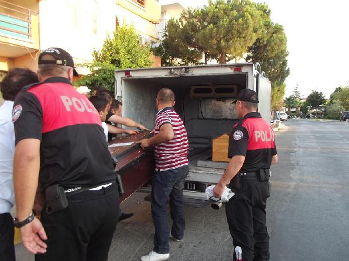 Üsteğmen Evinde Beylik Tabancasıyla İntihar Etti