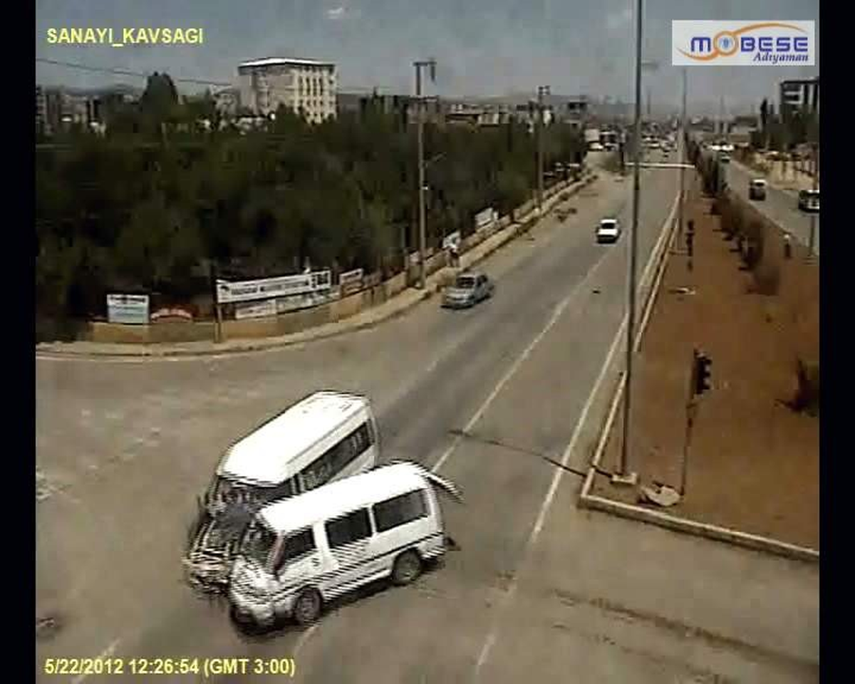 Adıyaman\'da Birbirinden İlginç Mobese Görüntüleri