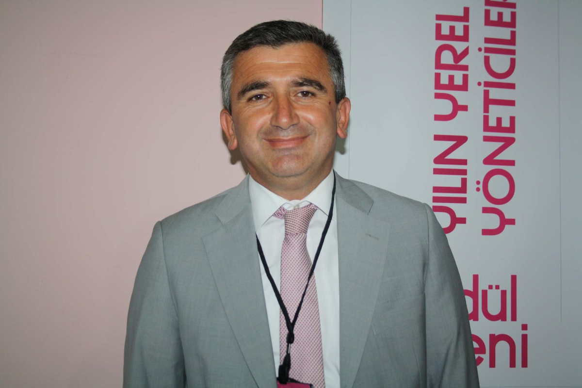 Albayrak\'a \'Yılın En İyi Yerel Yöneticisi\' Ödülü Verildi