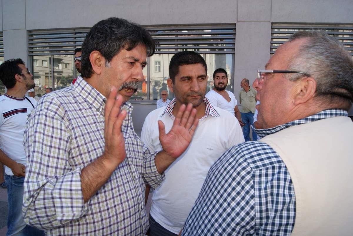 Bandırma\'da Ramazan Davulu Çalmaları Yasaklanan Davulcular Eylem Yaptı