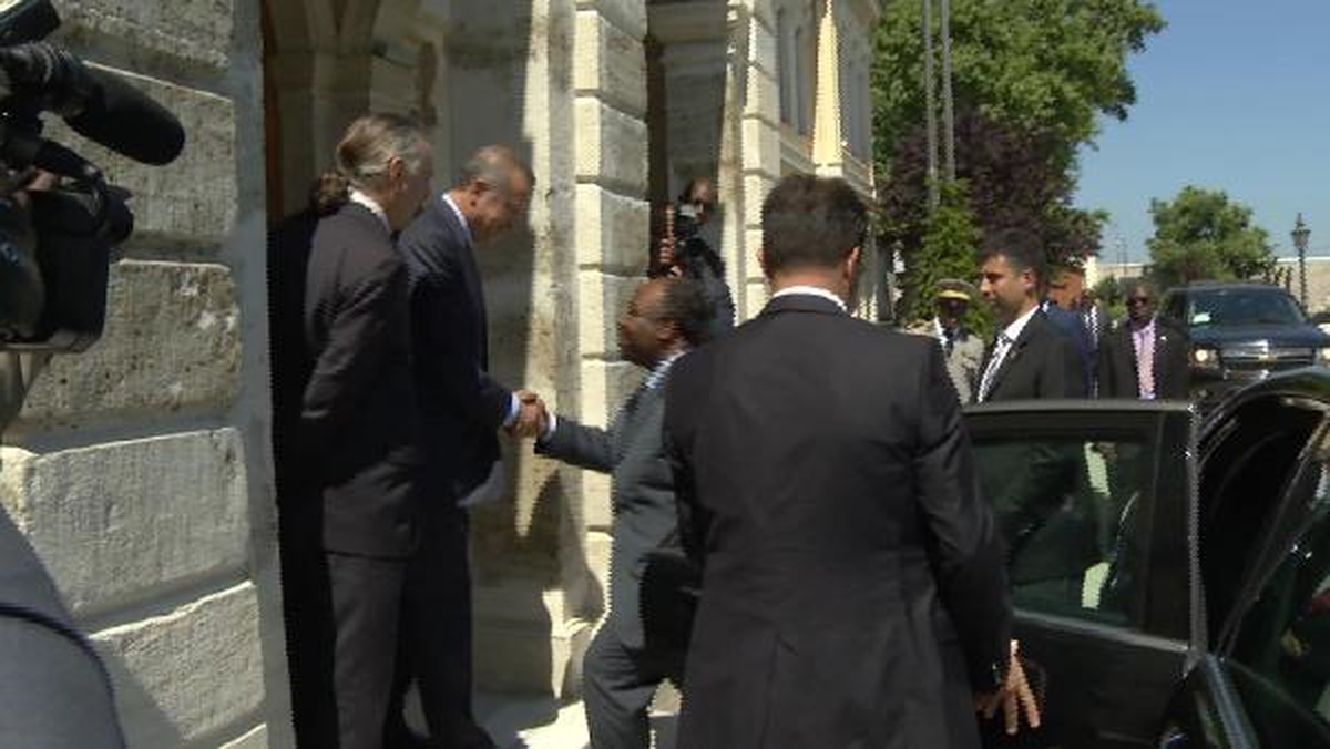 Başbakan Erdoğan, Gabon Cumhurbaşkanı ile Görüşüyor