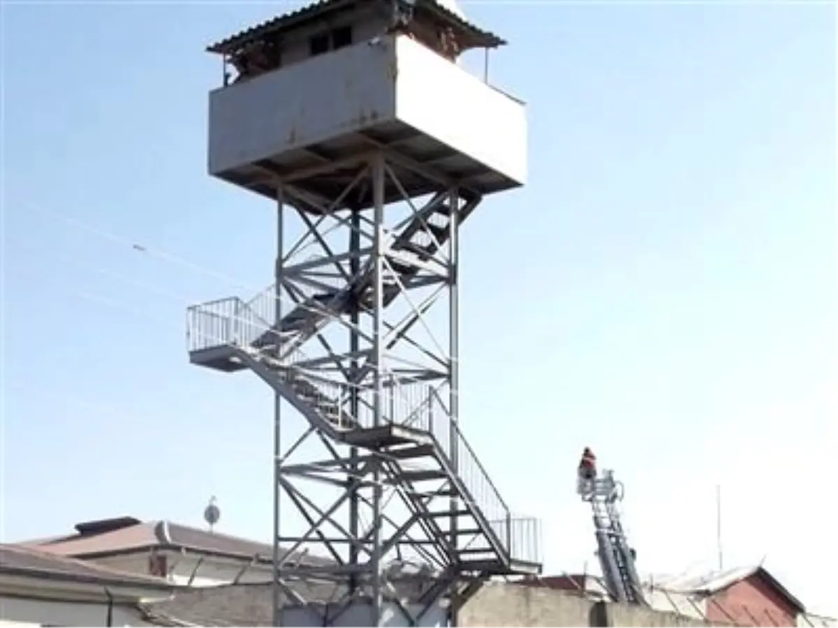 Batman M Tipi Cezaevi\'nde Yangın