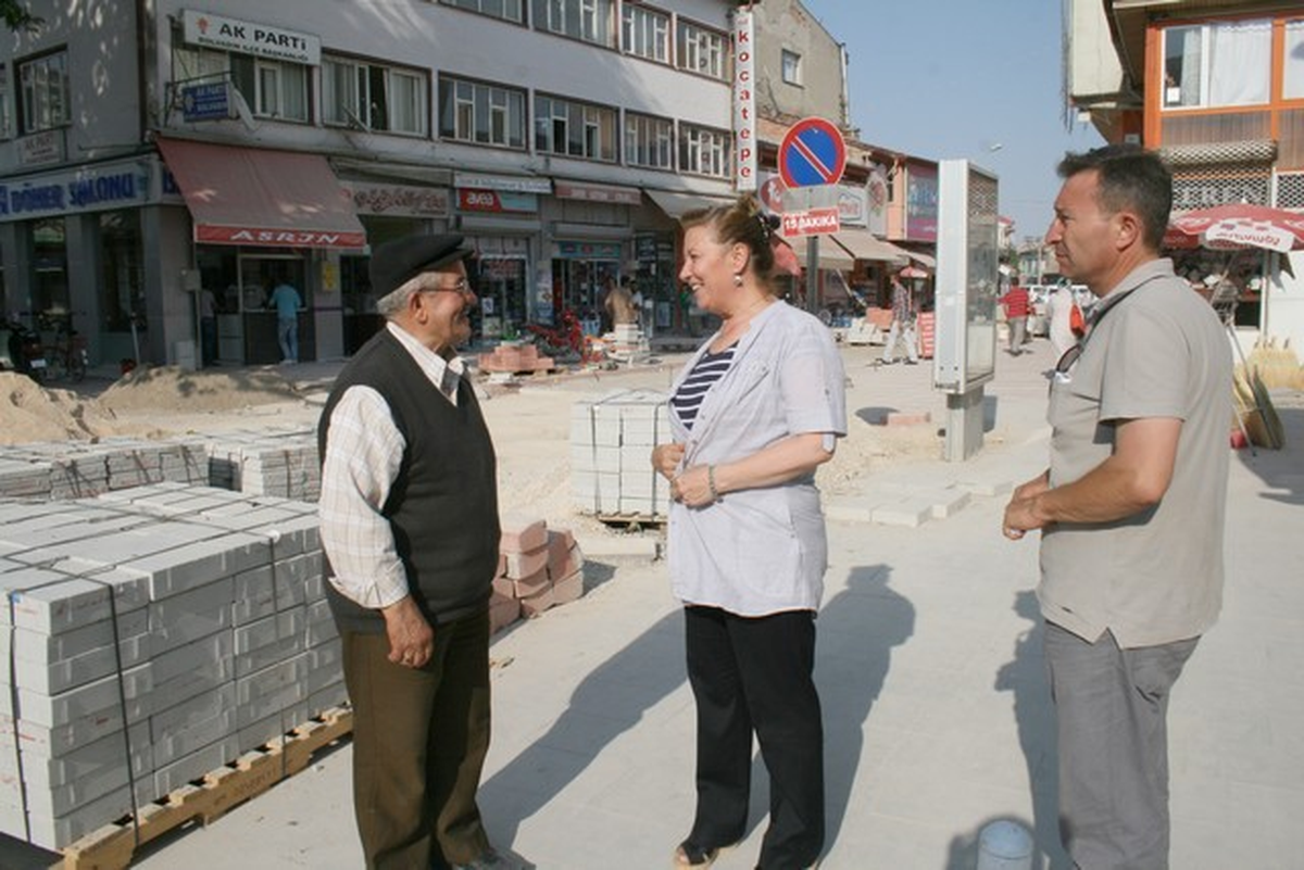Bolvadin\'deki Çarşı Düzenlemesi Çalışması Tamamlanıyor