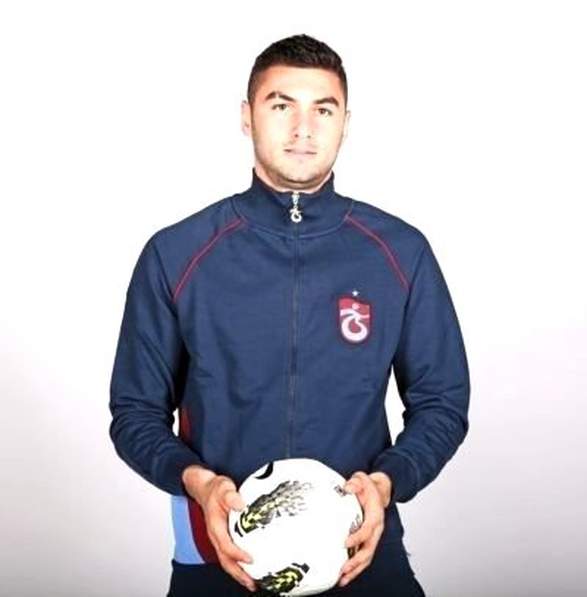 Burak Yılmaz Sağlık Kontrolünden Geçti
