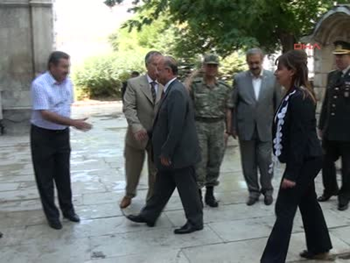 \'Cennetin Kapıları\' Sergisi Müzeye Taşındı