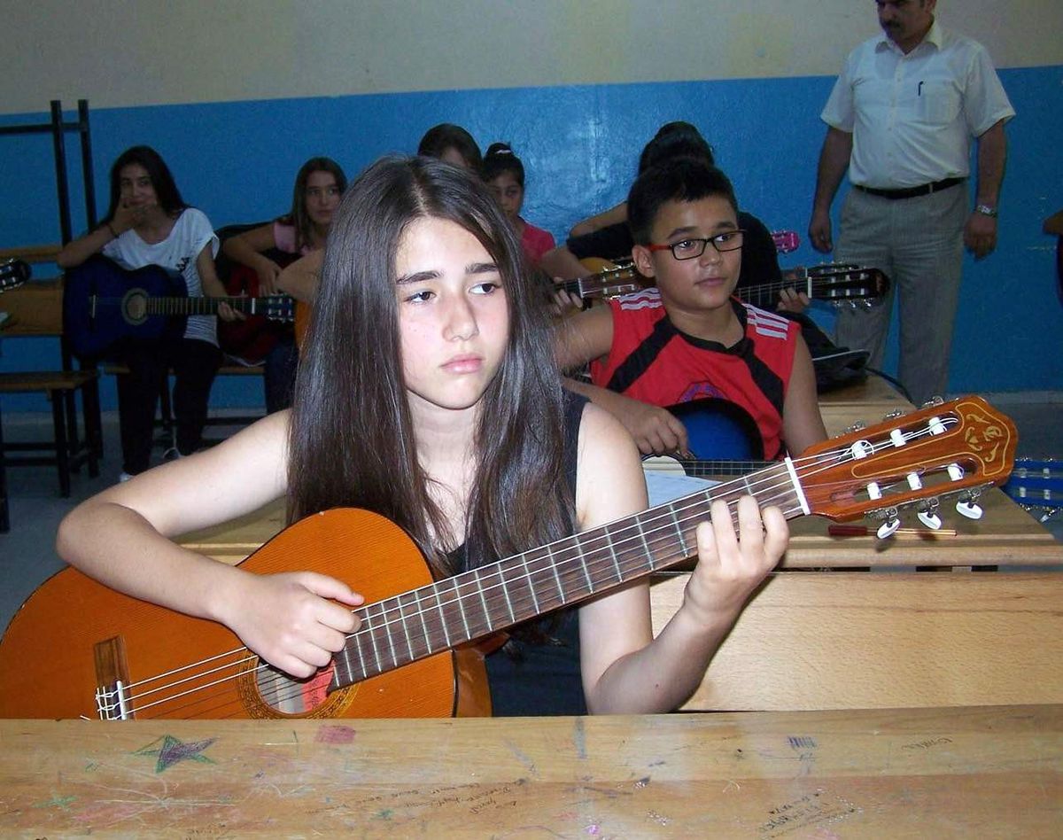 Gitar Kursuna Yoğun İlgi