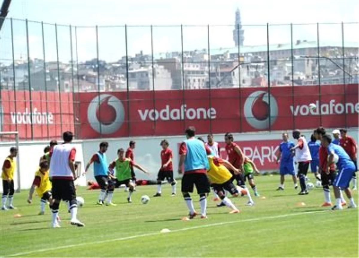İstanbul Büyükşehir Belediyespor, Yeni Sezon Hazırlıklarını Sürdürüyor