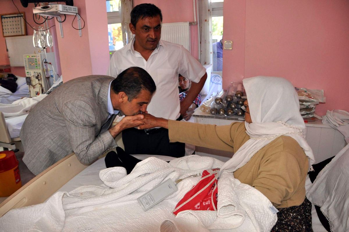 Milletvekili Ali Turan Diyaliz Hastalarını Ziyaret Etti