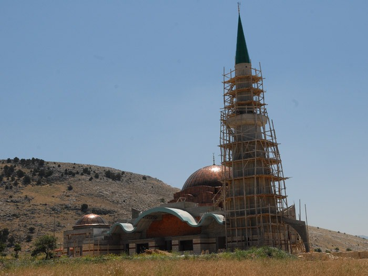 Üniversite Cami Destek Bekliyor
