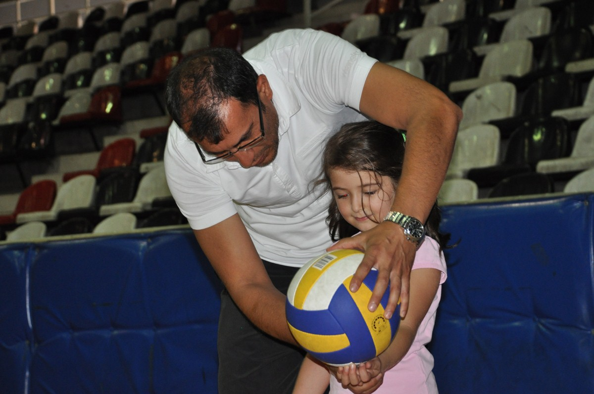 Voleyboldaki Başarılar İlgiyi Artırdı