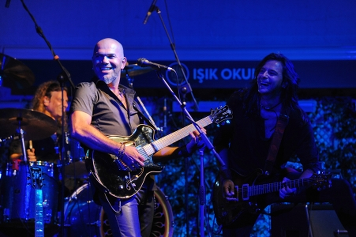 Yeri Göğü İnletti