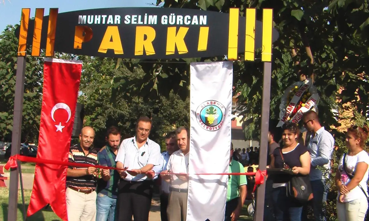 Alaşehirli Muhtarın Adı Parkta Yaşayacak