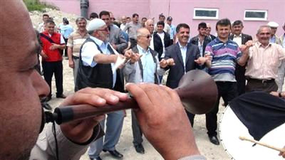 Baraj Suyuna Halaylı Karşılama (2)