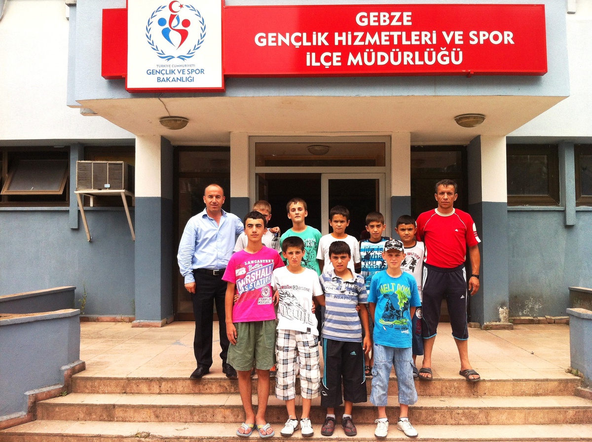 Dursunbeyspor U-12 Takımı Gebze\'de Şampiyon Oldu