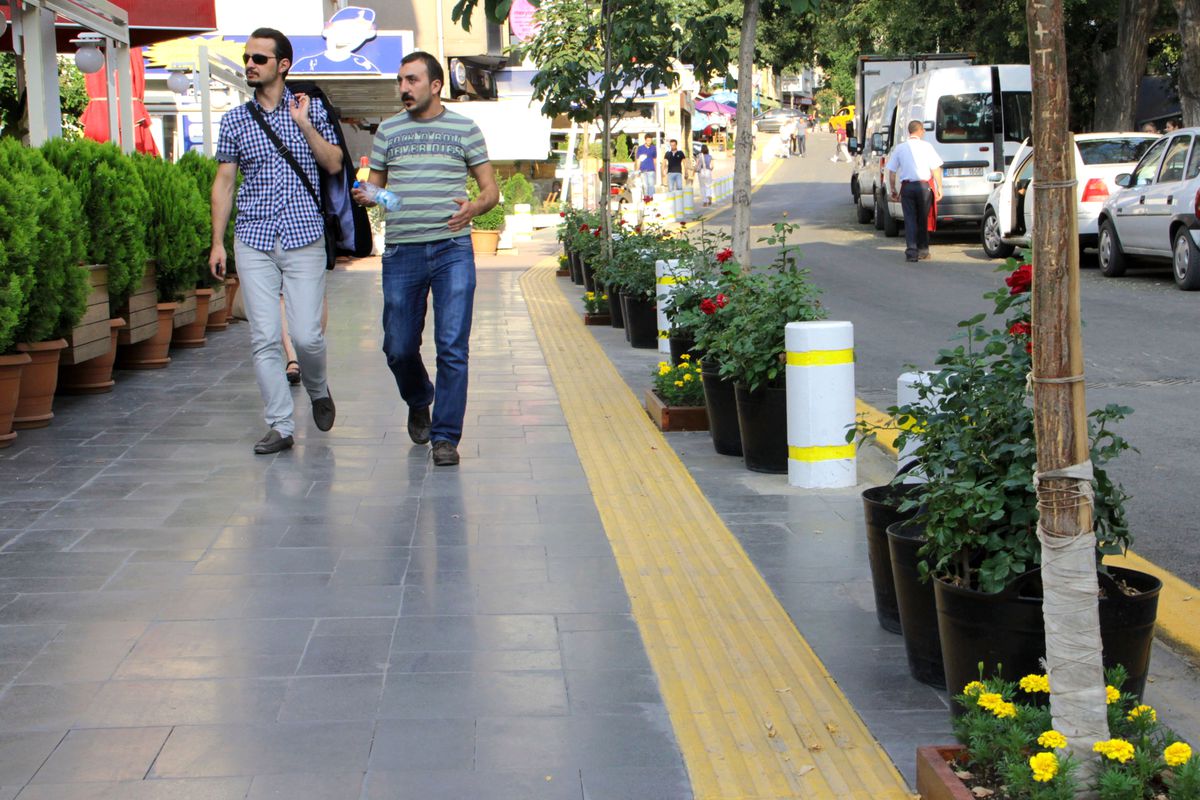 Esnaftan Tanık\'a Teşekkür
