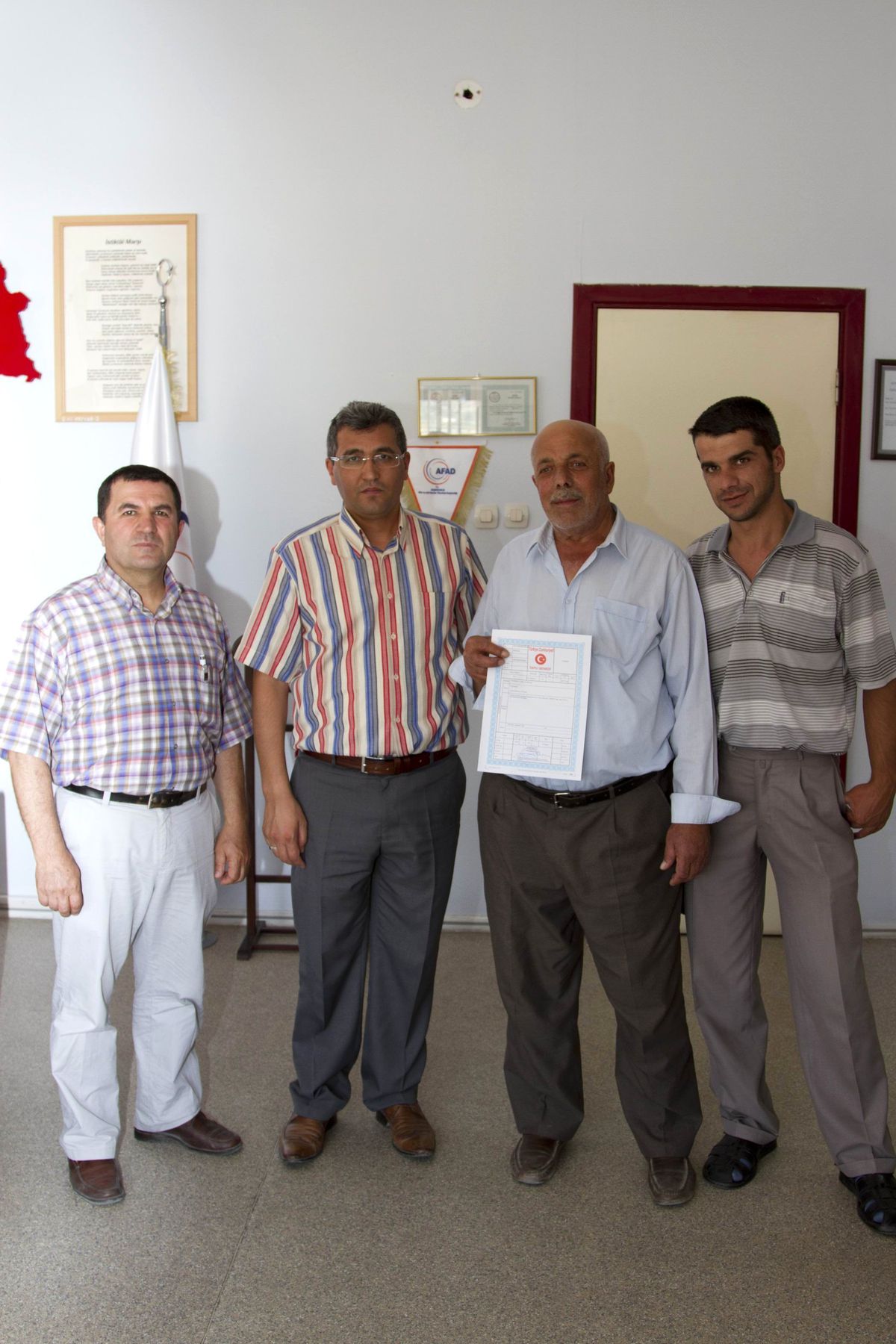 Hak Sahiplerine Tapuları Veriliyor