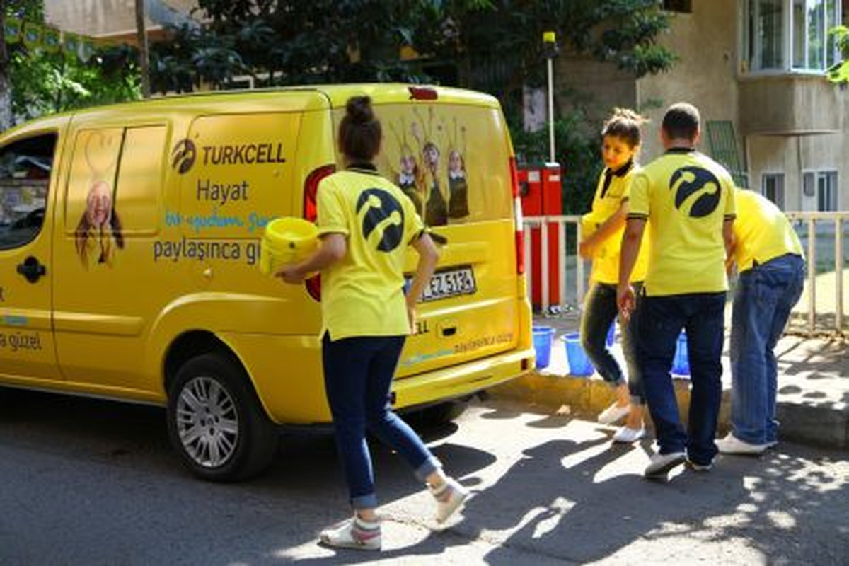 "Hayat Bir Damla Suyu Paylaşınca Güzel"