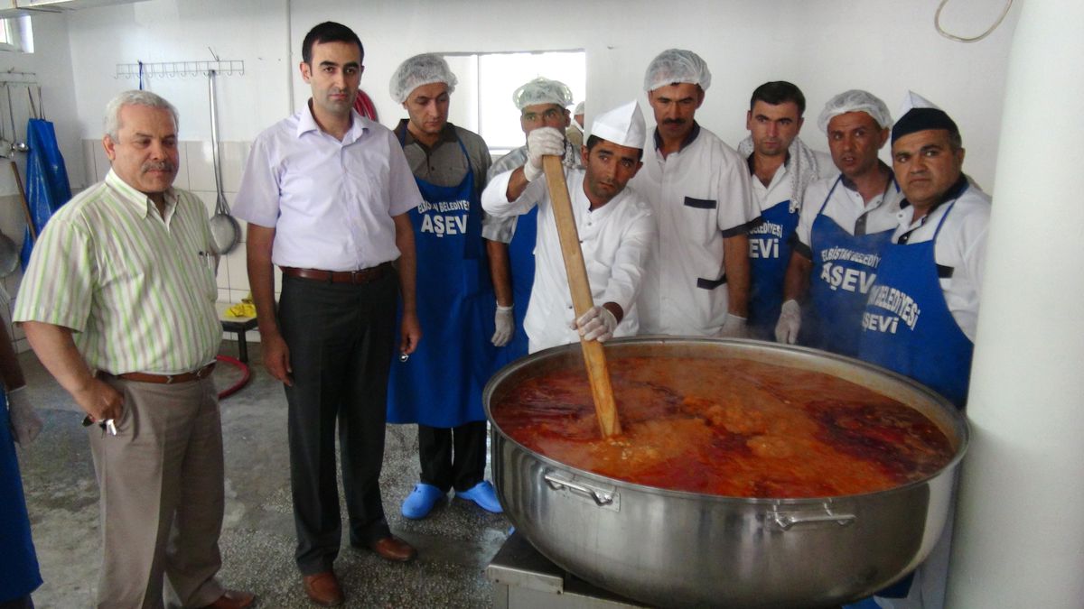 Her Gün 12 Bin Kişinin Karnı Doyacak