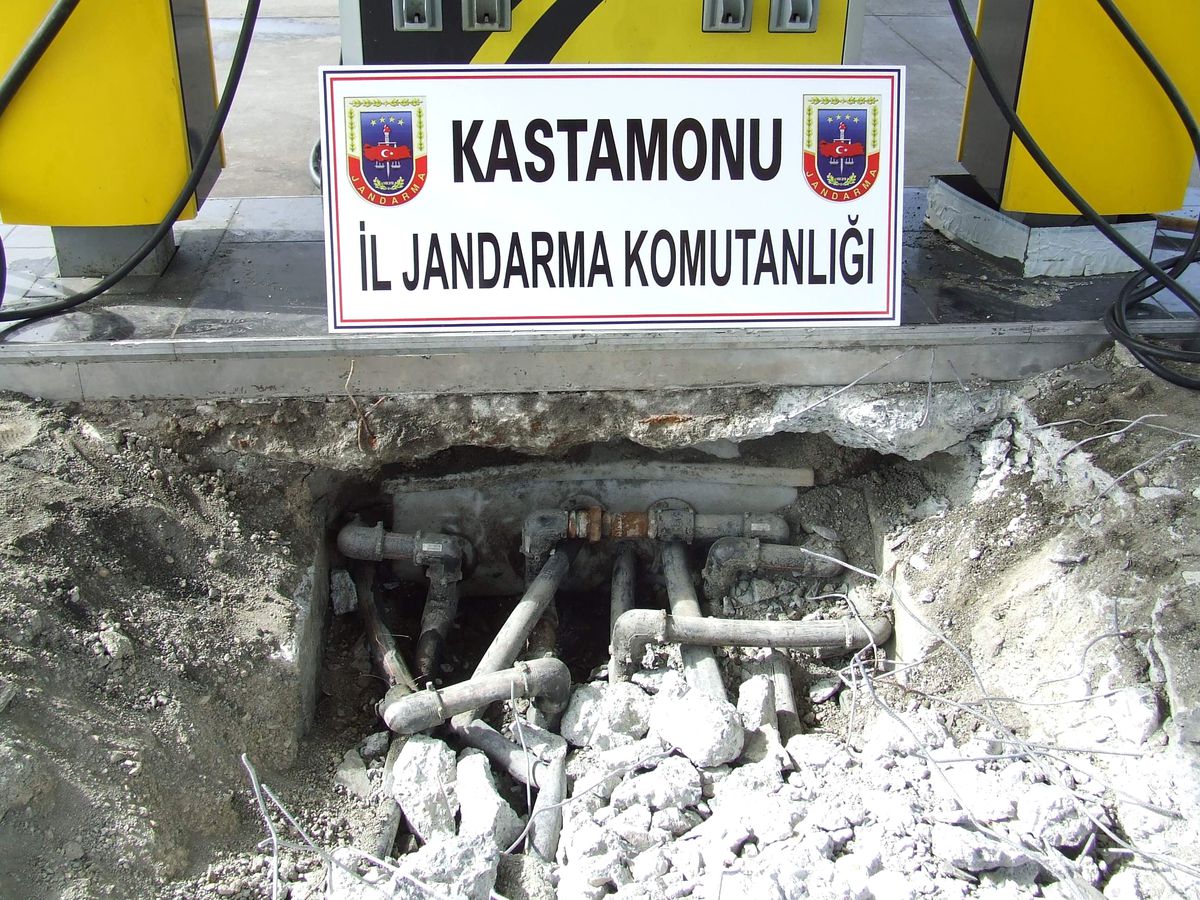Jandarma\'dan Kaçak Akaryakıta Suçüstü