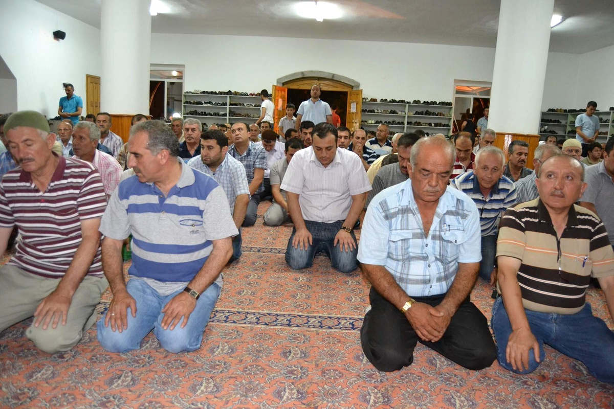 Kayseri\'de İlk Teravih Namazı Kılındı