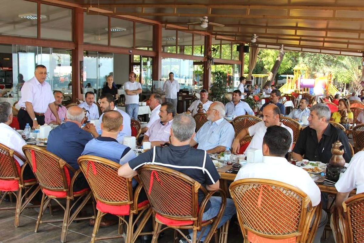 Kocaelili Otobüsçüler İlk Toplantılarını Karamürsel\'de Gerçekleştirdi