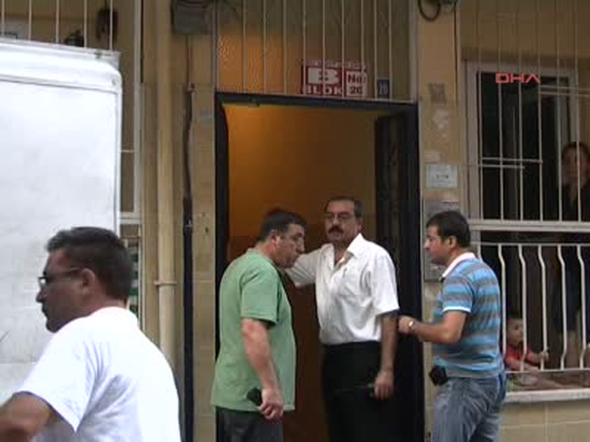 Liseli Kız Odasında Canına Kıydı
