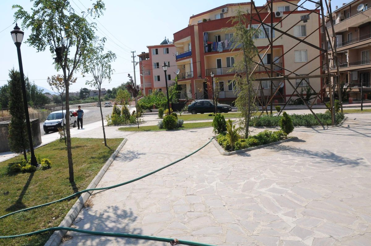 Manisa Belediyesi\'nden Park Düzenlemesi