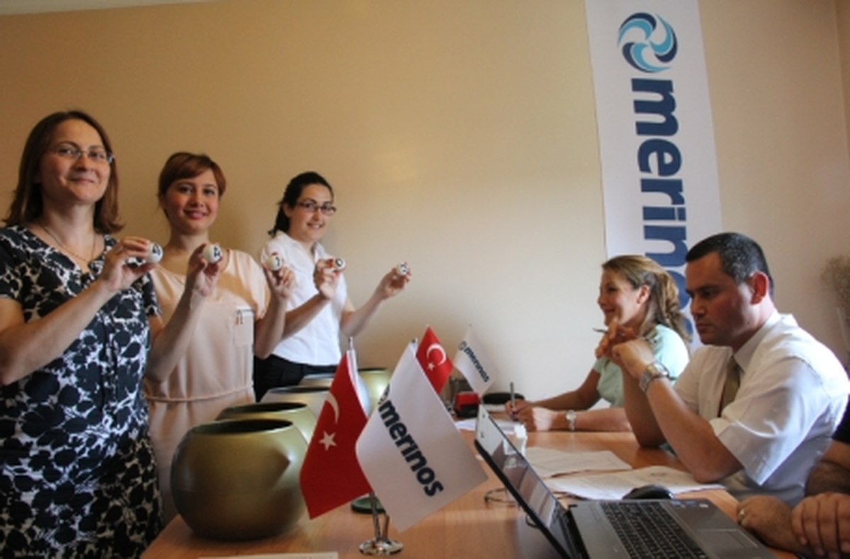Merinos Ayakları Yerden Kesiyor
