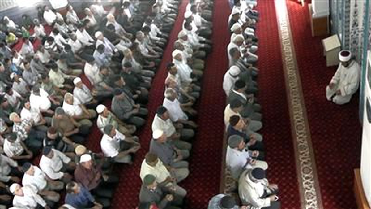 Mimar Sinan Camii\'nde İlk Teravih Namazı