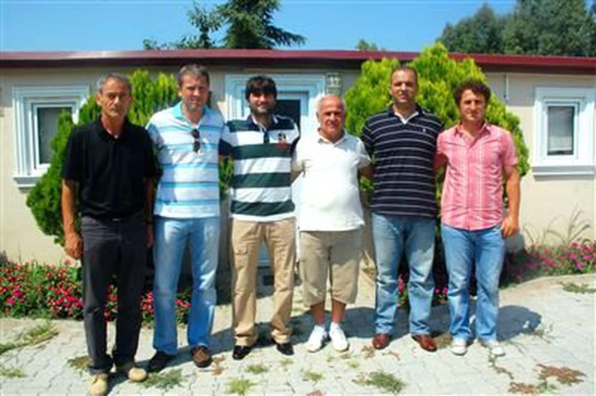 Okan Yılmaz, Altınova Belediyespor'a İmza Attı